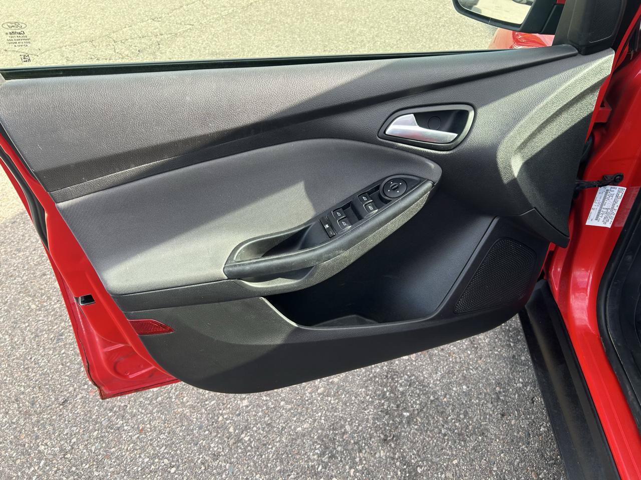 Used 2013 Ford Focus SE FWD image 14