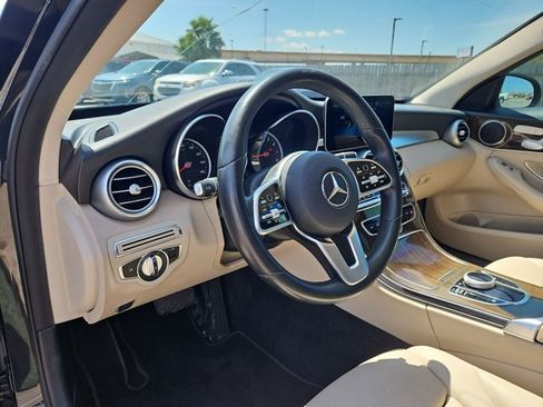 Used 2019 Mercedes-Benz C 300 Sedan image 10