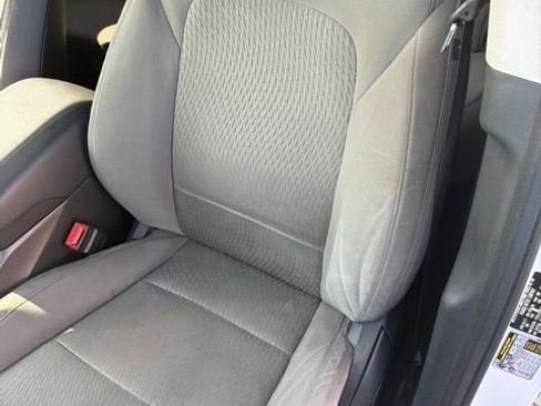 Used 2018 Hyundai Santa Fe Sport FWD image 11
