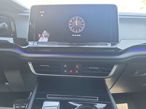 Used 2024 Volkswagen Atlas Cross Sport SEL Premium R-Line image 28