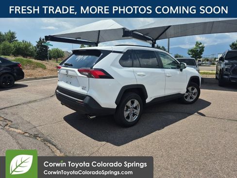 Used 2025 Toyota RAV4 XLE AWD/4WD image 8