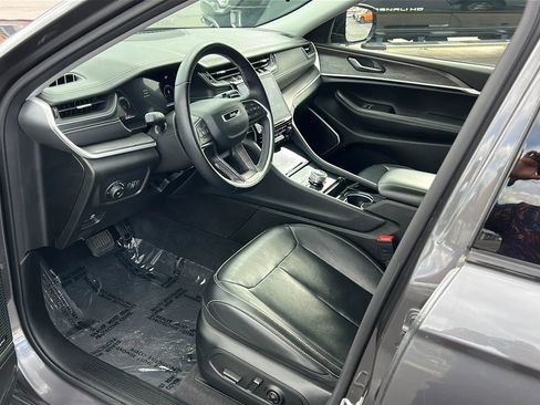 Used 2021 Jeep Grand Cherokee L Limited image 10