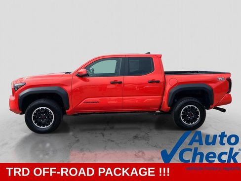 Used 2024 Toyota Tacoma TRD Off-Road AWD/4WD image 4