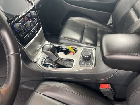 Used 2020 Jeep Grand Cherokee Limited w/ Premium Lighting Group image 15