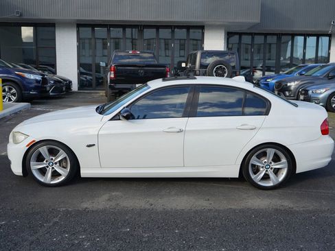 Used 2011 BMW 335i Sedan image 2