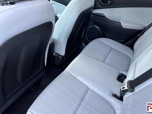 Used 2022 Hyundai Kona SEL image 13