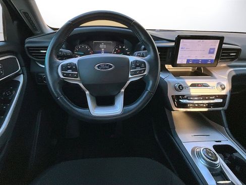 Used 2021 Ford Explorer XLT w/ Class III Trailer Tow Package image 11