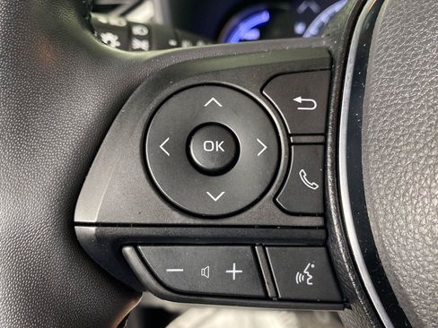 Used 2020 Toyota RAV4 Limited AWD/4WD image 22