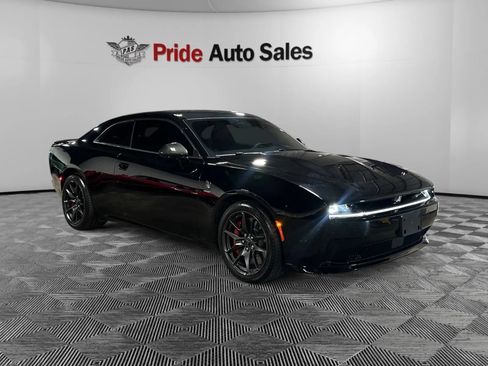 Used 2024 Dodge Charger Daytona Scat Pack w/ Plus Group AWD/4WD image 3