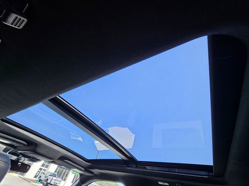 New 2025 Ford F150 Platinum w/ Equipment Group 702A High image 22