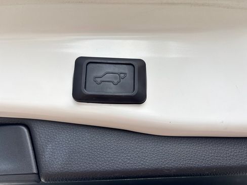Used 2020 Toyota RAV4 Limited w/ All Weather Liner Package AWD/4WD image 10