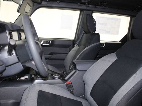 New 2025 Ford Bronco 4-Door AWD/4WD image 13