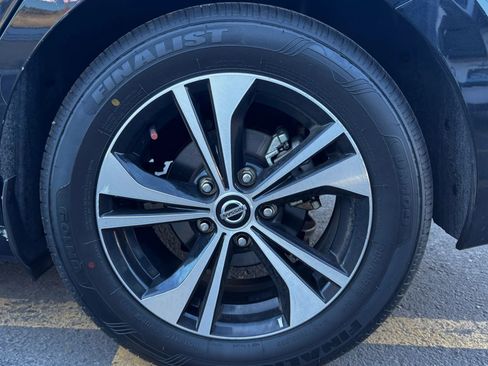 Used 2022 Nissan Sentra SV w/ Trunk Package image 10