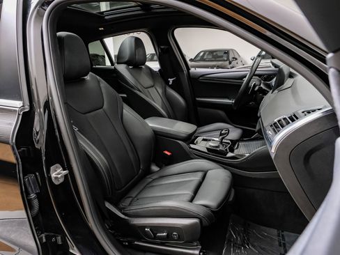 Used 2024 BMW X4 xDrive30i image 38