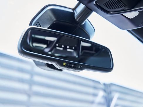 Used 2019 McLaren Senna RWD image 77