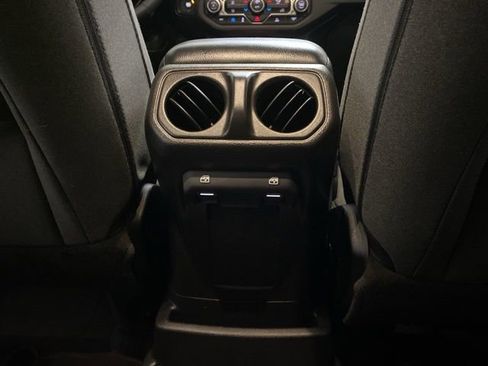 Used 2024 Jeep Wrangler Unlimited image 71