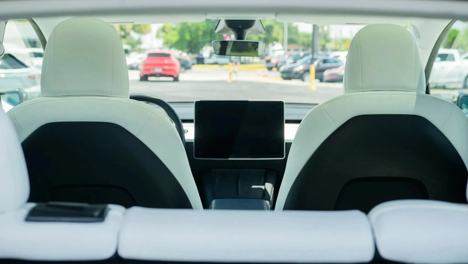 Used 2022 Tesla Model Y Performance AWD/4WD image 28