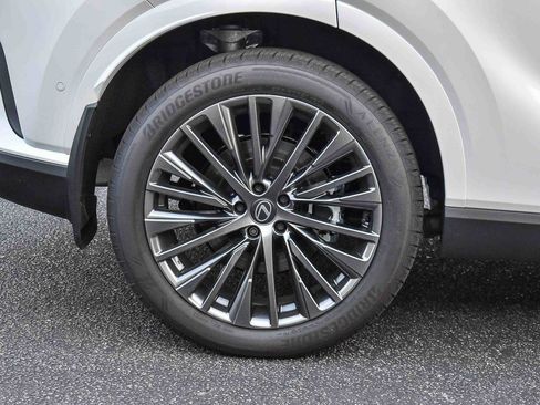 New 2026 Lexus RX 450h AWD image 11