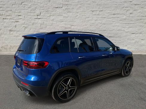 Used 2025 Mercedes-Benz GLB 250 image 5