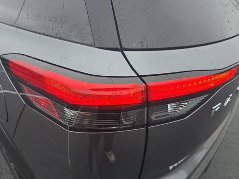 Used 2025 Nissan Pathfinder SV image 36