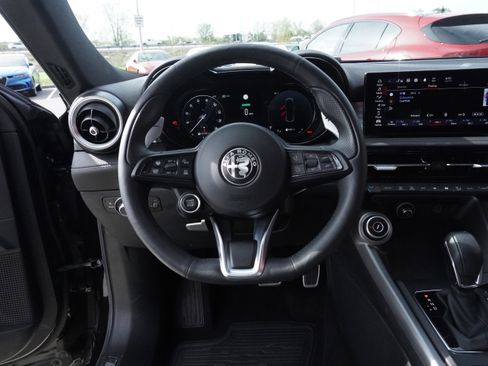 Used 2024 Alfa Romeo Tonale Veloce image 18