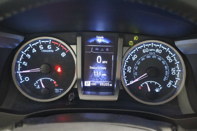 Used 2021 Toyota Tacoma SR5 RWD image 22