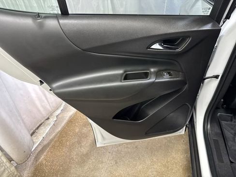 Used 2024 Chevrolet Equinox LT w/ LPO, Floor Liner Package image 22