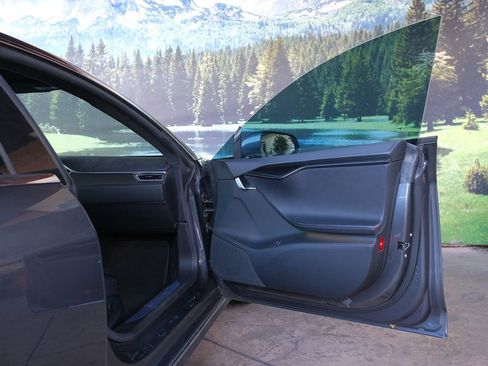 Used 2017 Tesla Model S 75 image 29