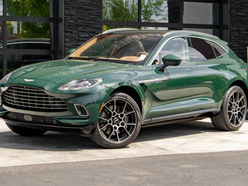 Used 2021 Aston Martin DBX AWD/4WD image 3