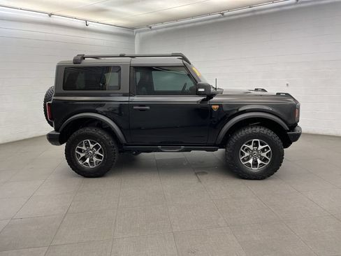 Used 2024 Ford Bronco Badlands AWD/4WD image 3