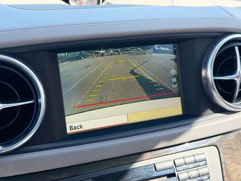 Used 2013 Mercedes-Benz SL 550 image 29