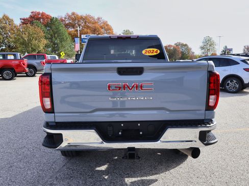 Used 2024 GMC Sierra 2500 Pro w/ 1SA Pro Safety Plus Package image 4