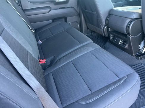 Used 2024 GMC Sierra 1500 SLE image 24