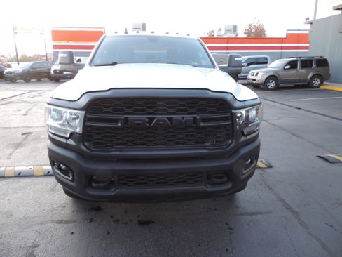 Used 2023 RAM 3500 Tradesman w/ Max Tow Package image 4