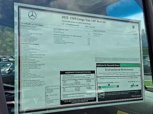 Used 2025 Mercedes-Benz Sprinter 2500 image 30