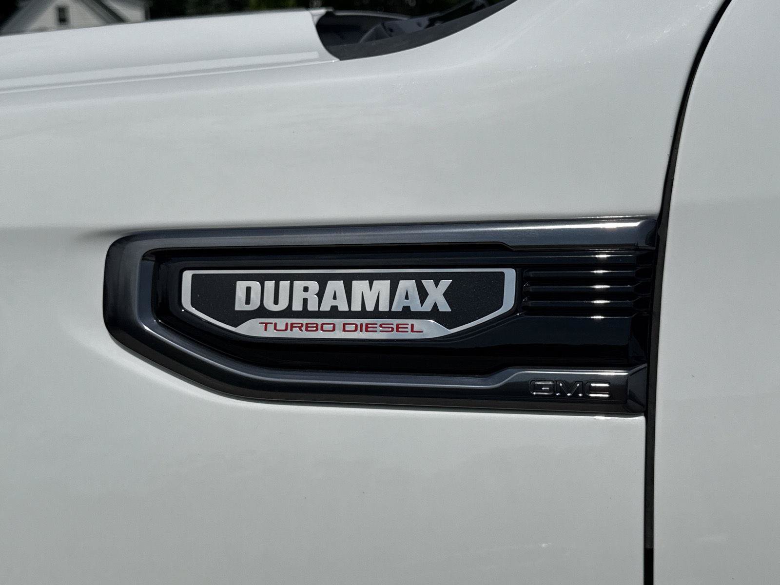 Used 2023 GMC Sierra 1500 AT4 w/ AT4 Premium Package AWD/4WD image 4
