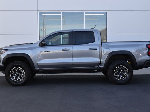 Used 2026 Chevrolet Colorado ZR2 w/ Technology Package image 11