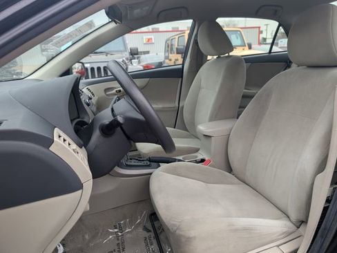 Used 2013 Toyota Corolla L image 7