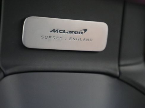 Used 2024 McLaren Artura RWD image 34