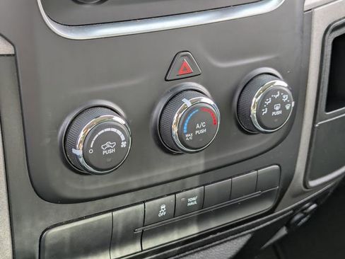 Used 2017 RAM 1500 ST w/ SXT Appearance Group AWD/4WD image 18