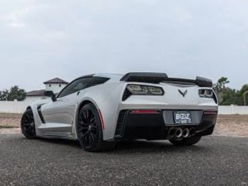 Used 2016 Chevrolet Corvette Z06 w/ 2LZ Preferred Equipment Group image 10