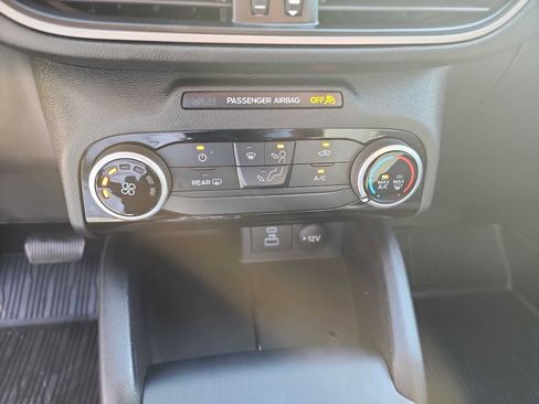 Used 2022 Ford Escape S image 23