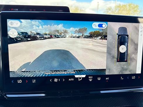 New 2026 Ford Expedition Platinum image 28