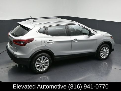 Used 2021 Nissan Rogue Sport SV AWD/4WD image 25