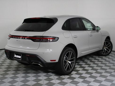 New 2026 Porsche Macan image 7