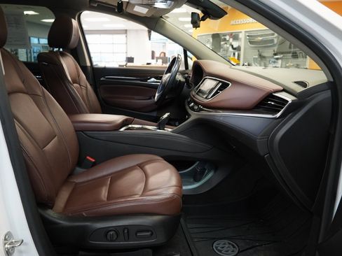 Used 2018 Buick Enclave Avenir w/ Avenir Technology Package image 36