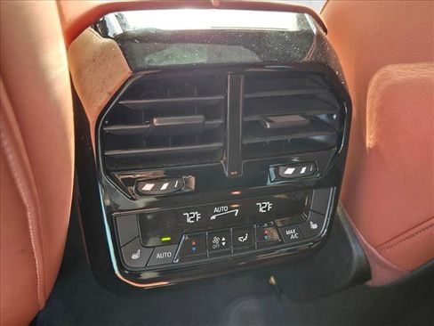 Used 2023 BMW iX xDrive50 w/ Ultimate Package image 19