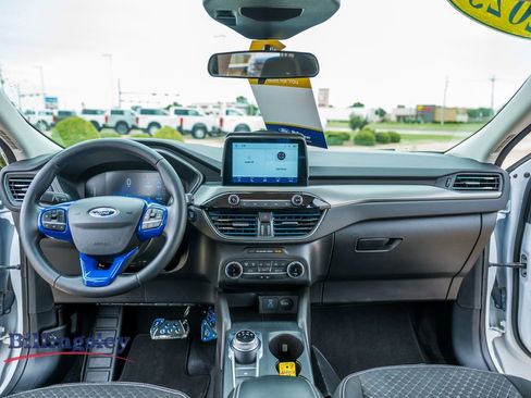 Certified 2023 Ford Escape Active FWD image 13