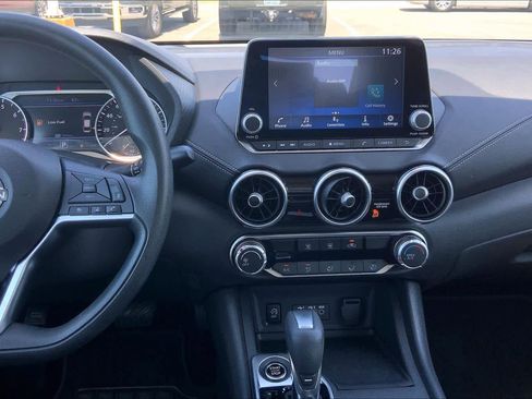 Used 2024 Nissan Sentra SV image 7