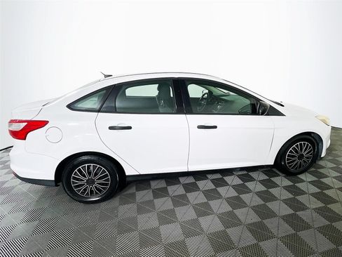 Used 2013 Ford Focus S FWD image 10